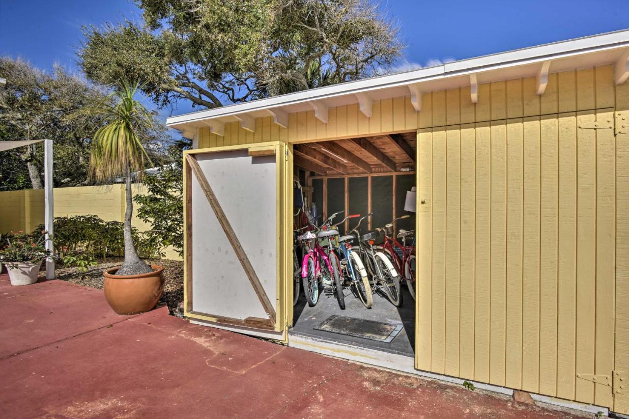 Sunny Cocoa Beach Escape With Bikes, Walk To Beach Exterior photo